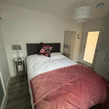 קיל איירן Clifden Lodge 1 Bedroom Apt מראה חיצוני תמונה